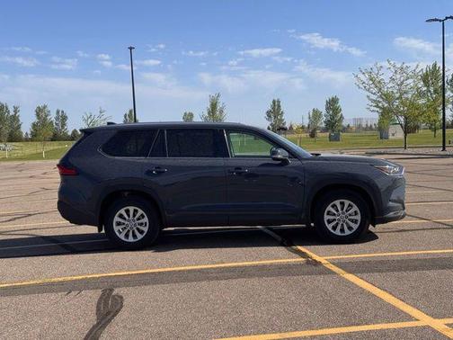 Cloud 2024 Toyota Grand Highlander XLE