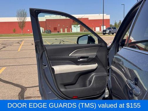 Cloud 2024 Toyota Grand Highlander XLE