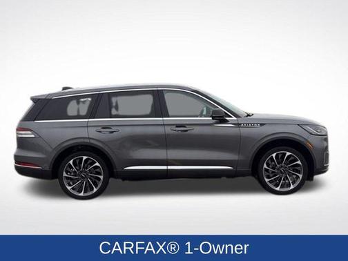 Asher Gray Metallic Clearcoat 2025 Lincoln Aviator Reserve AWD