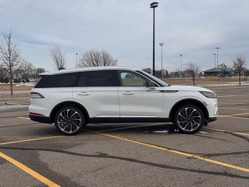 2026 Lincoln Aviator Reserve AWD