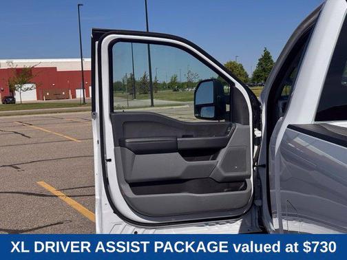 Oxford White 2023 Ford F-350 XL