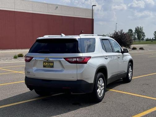 2018 Chevrolet Traverse LT Cloth