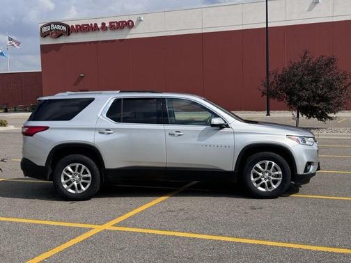 2018 Chevrolet Traverse LT Cloth