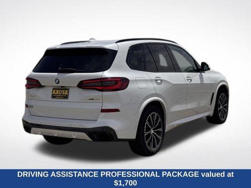 Mineral White Metallic 2021 BMW X5 xDrive40i