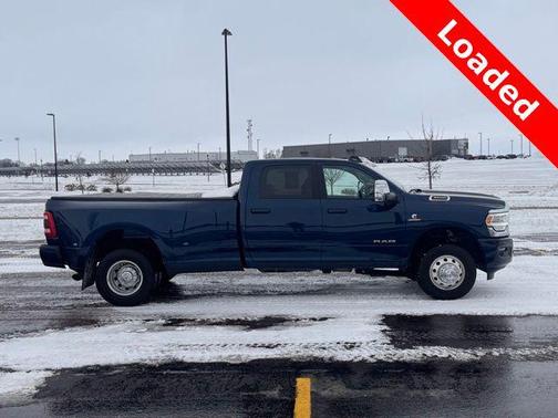 2024 RAM 3500 Laramie Crew Cab 4x4 8' Box