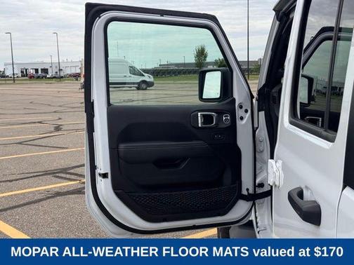 Bright White Clearcoat 2023 Jeep Wrangler 4xe Sahara