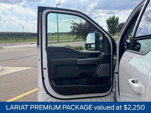 White Metallic 2026 Ford F-250 Lariat
