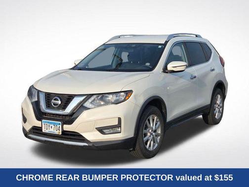 Pearl White 2017 Nissan Rogue SV