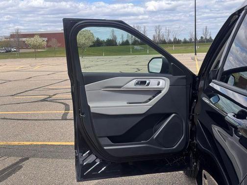 Black Metallic 2026 Ford Explorer Active