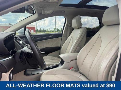 Ingot Silver Metallic 2017 Lincoln MKC Reserve