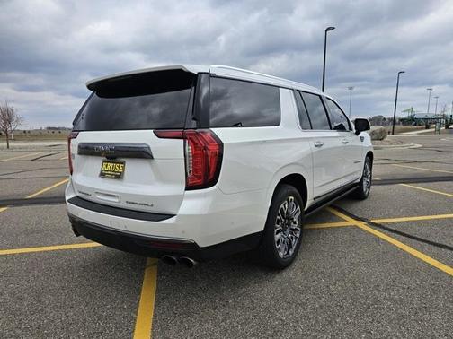 2023 GMC Yukon XL Denali Ultimate