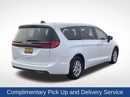 Bright White Clearcoat 2024 Chrysler Pacifica Touring L