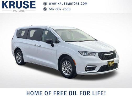 Bright White Clearcoat 2024 Chrysler Pacifica Touring L