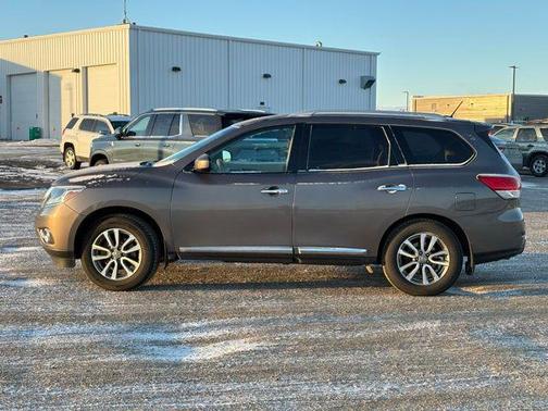 2014 Nissan Pathfinder SL