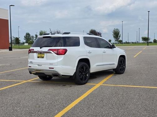 2019 GMC Acadia Denali