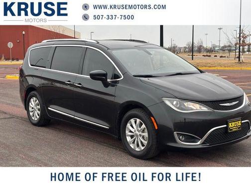 2018 Chrysler Pacifica Touring-L