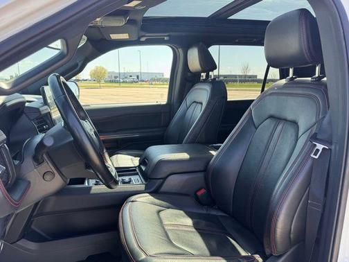 Star White Metallic Tri-Coat 2022 Ford Expedition Max Limited