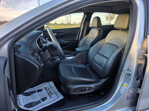 2021 Chevrolet Malibu FWD LT