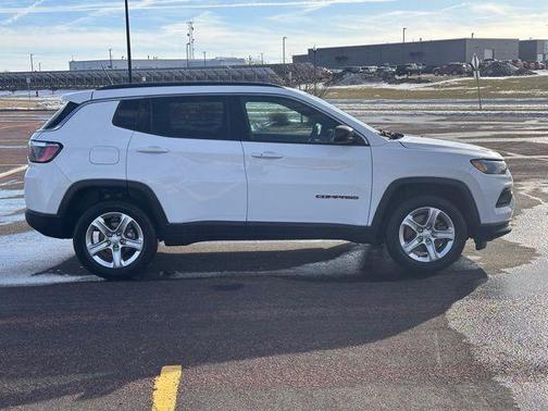 2023 Jeep Compass Latitude