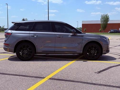 2024 Lincoln Corsair Premiere