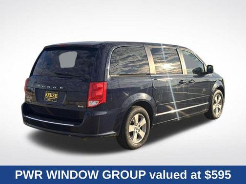 True Blue Pearlcoat 2013 Dodge Grand Caravan SE