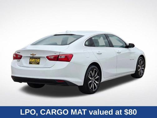 Summit White 2017 Chevrolet Malibu 1LT