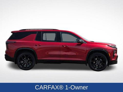 Radiant Red Tintcoat 2024 Chevrolet Traverse RS