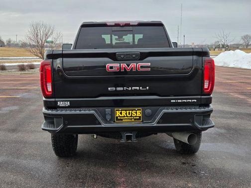 2023 GMC Sierra 2500 Denali