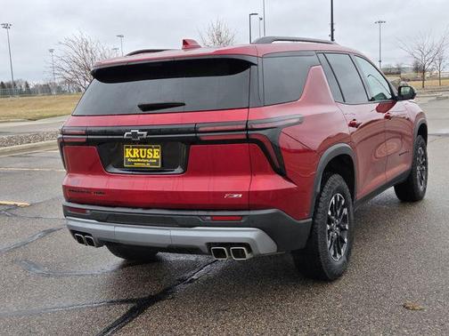 Radiant Red Tintcoat 2024 Chevrolet Traverse AWD Z71