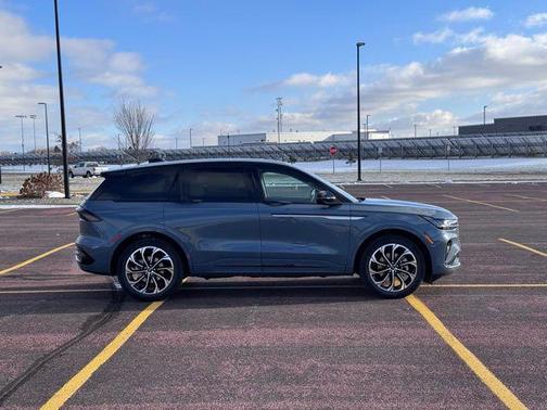 2026 Lincoln Nautilus Reserve