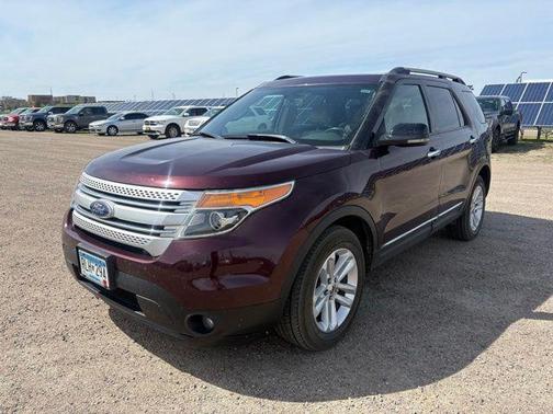 Red 2011 Ford Explorer XLT