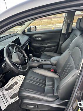 Modern Steel Metallic 2024 Honda HR-V EX-L