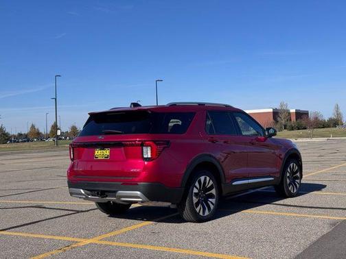 2026 Ford Explorer Platinum