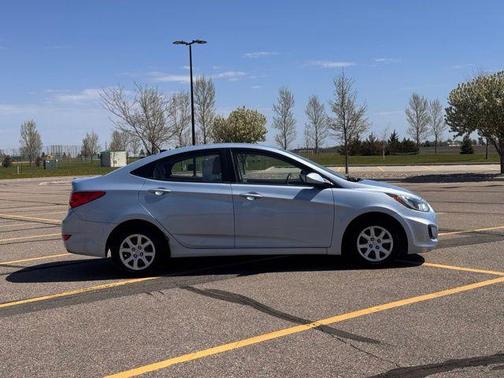 Clearwater Blue 2013 Hyundai Accent GLS