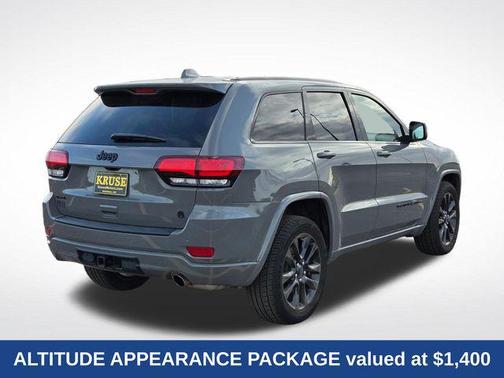 Sting-Gray Clearcoat 2021 Jeep Grand Cherokee Laredo