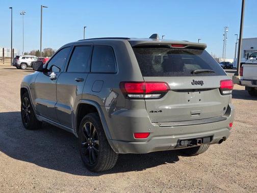2021 Jeep Grand Cherokee Laredo