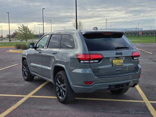 Sting-Gray Clearcoat 2021 Jeep Grand Cherokee Laredo
