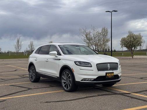 Pristine White Metallic Tri-Coat 2023 Lincoln Nautilus Reserve