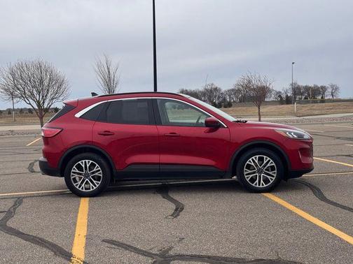 Rapid Red Metallic Tinted Clearcoat 2020 Ford Escape SEL