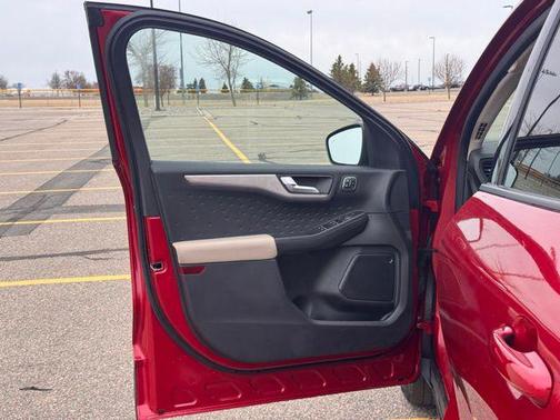 Rapid Red Metallic Tinted Clearcoat 2020 Ford Escape SEL
