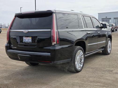 2017 Cadillac Escalade ESV Platinum
