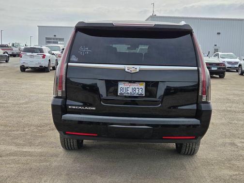 2017 Cadillac Escalade ESV Platinum