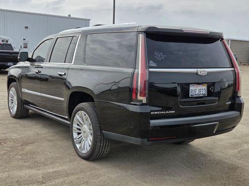 2017 Cadillac Escalade ESV Platinum