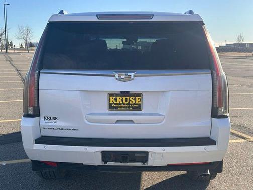 2017 Cadillac Escalade Luxury