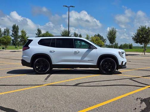 2026 GMC Acadia Elevation AWD