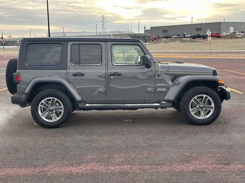2020 Jeep Wrangler Unlimited Sahara