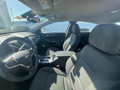 Mosaic Black Metallic 2018 Chevrolet Malibu 1LS