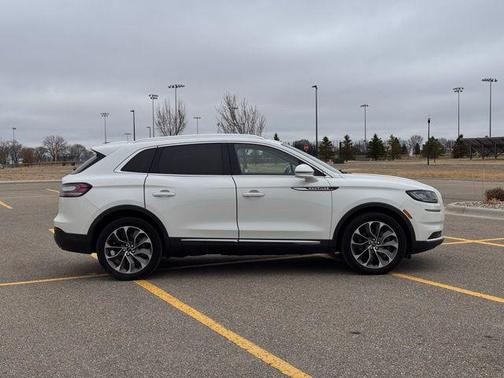 2023 Lincoln Nautilus Reserve