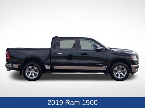 Diamond Black Crystal Pearlcoat 2019 RAM 1500 Big Horn