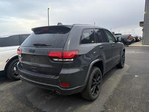 2017 Jeep Grand Cherokee Altitude